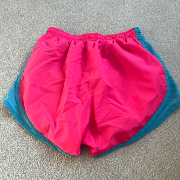 Nike shorts - Picture 2 of 2
